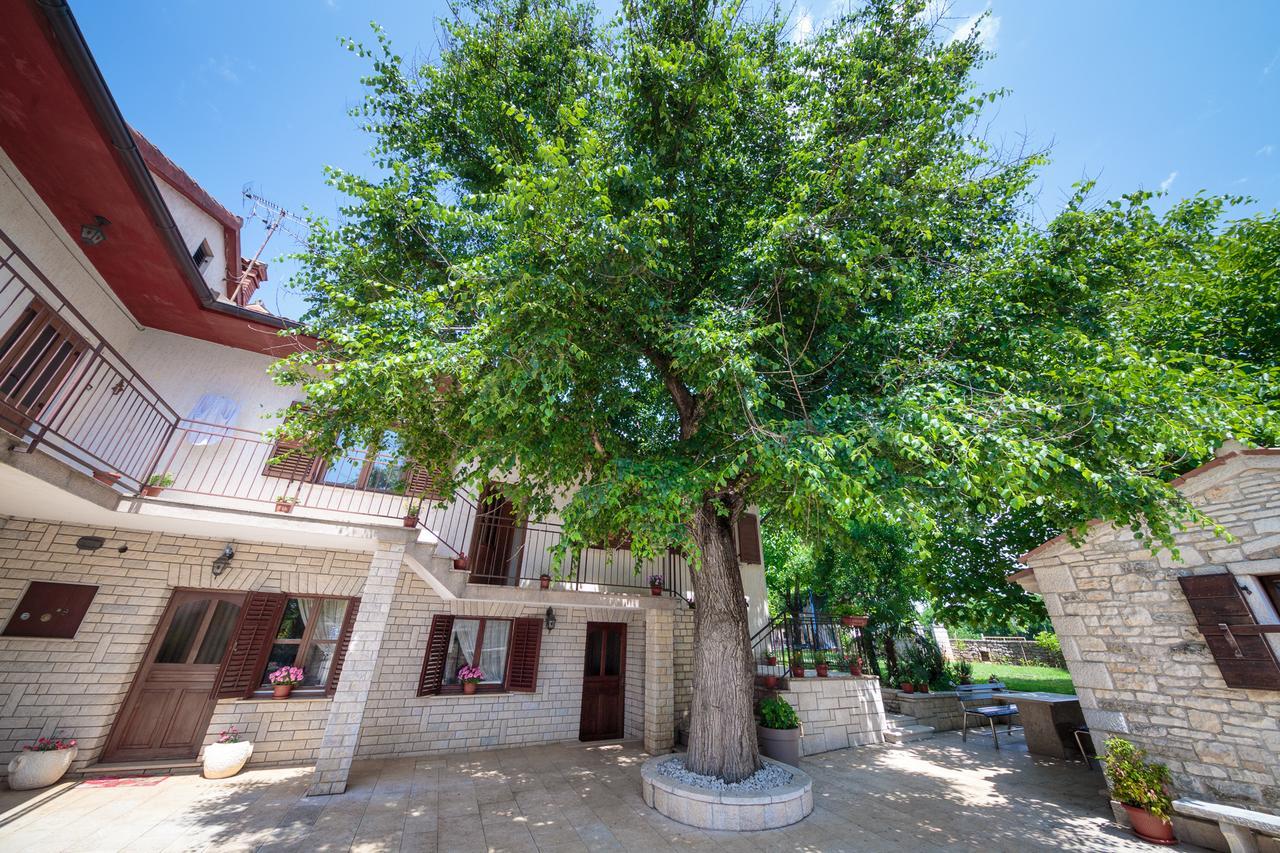 Apartments Mirjana 1655 Kanfanar Εξωτερικό φωτογραφία