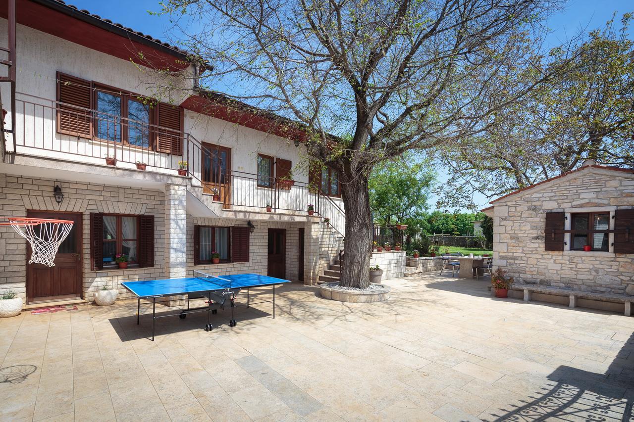 Apartments Mirjana 1655 Kanfanar Εξωτερικό φωτογραφία