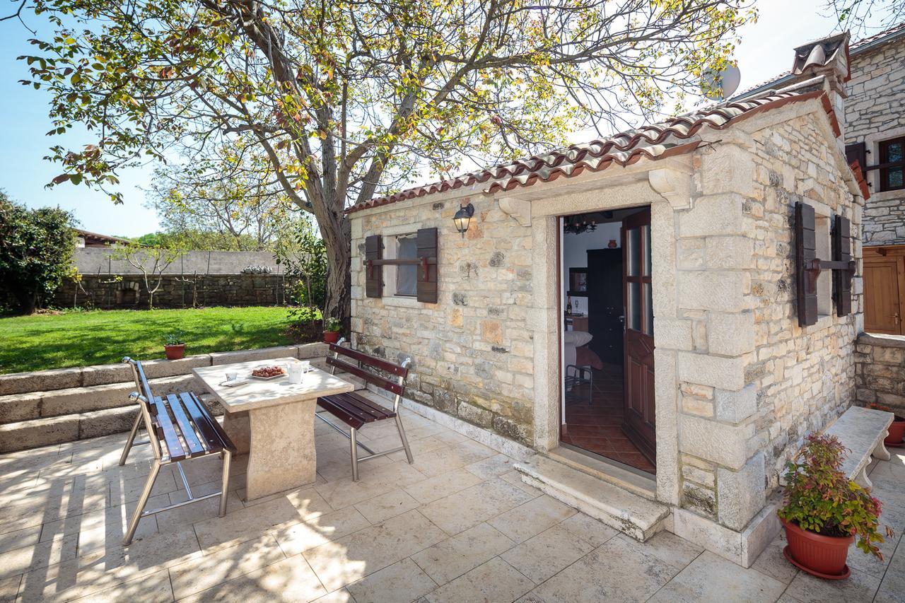 Apartments Mirjana 1655 Kanfanar Εξωτερικό φωτογραφία