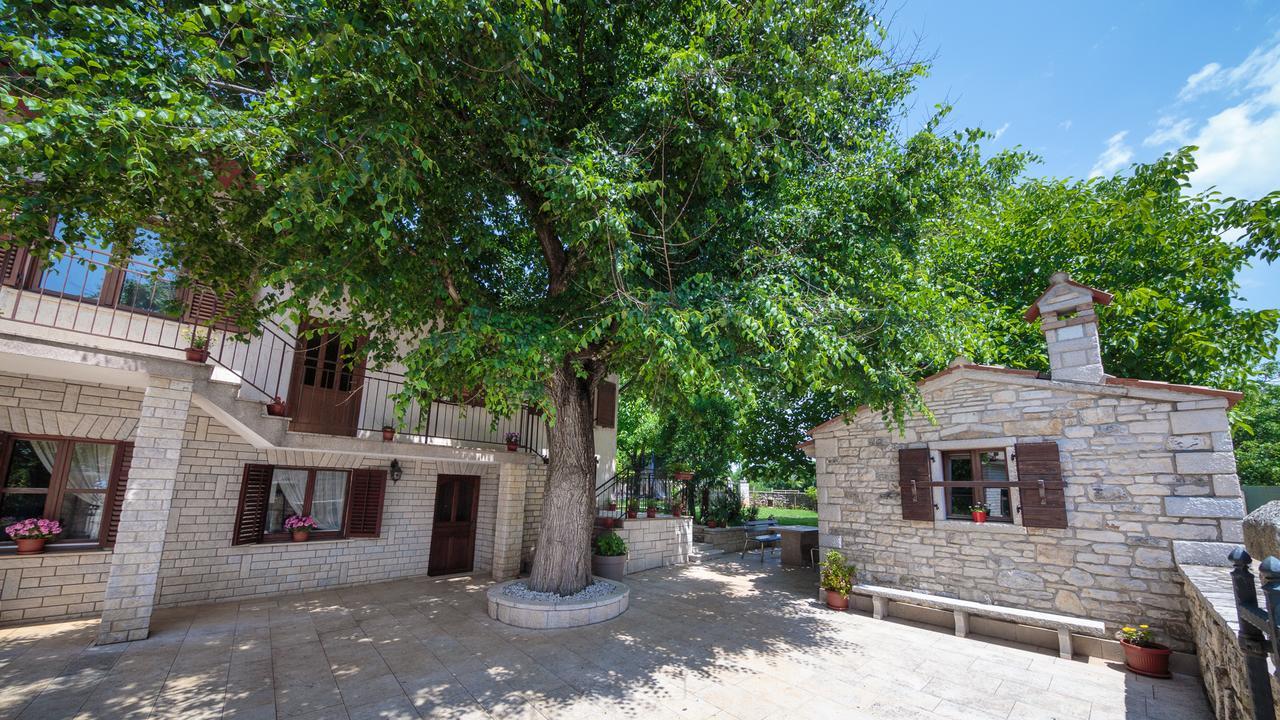 Apartments Mirjana 1655 Kanfanar Εξωτερικό φωτογραφία