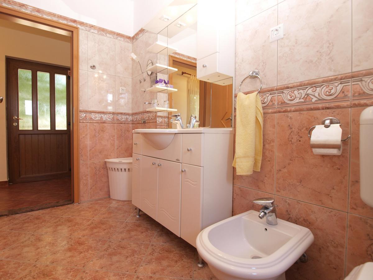 Apartments Mirjana 1655 Kanfanar Εξωτερικό φωτογραφία