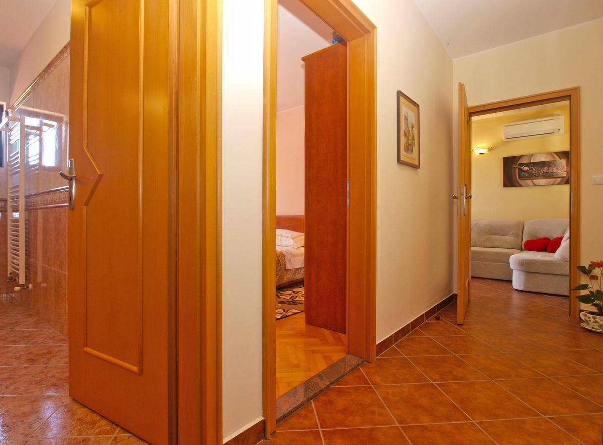 Apartments Mirjana 1655 Kanfanar Εξωτερικό φωτογραφία