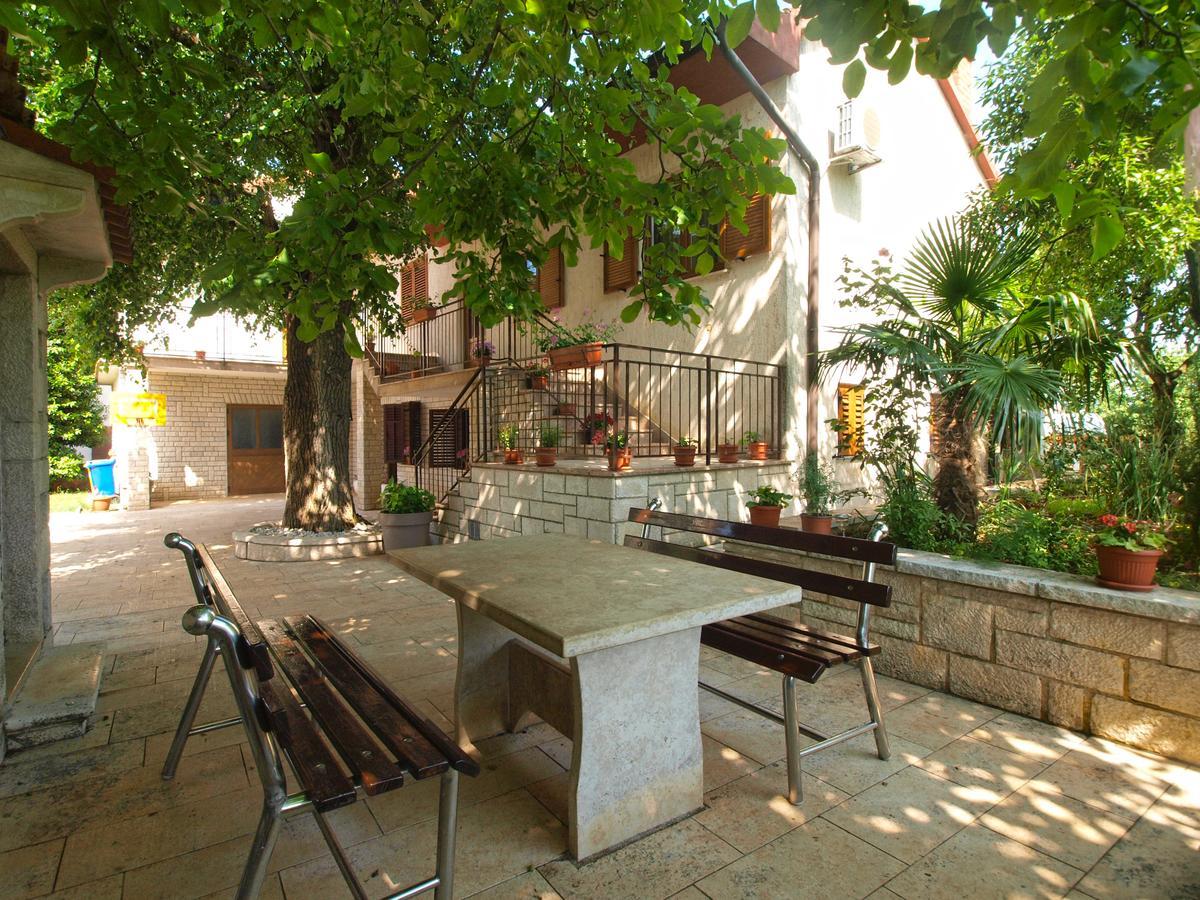 Apartments Mirjana 1655 Kanfanar Εξωτερικό φωτογραφία
