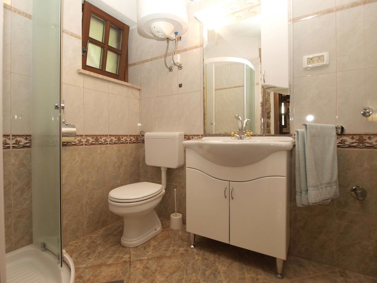 Apartments Mirjana 1655 Kanfanar Εξωτερικό φωτογραφία